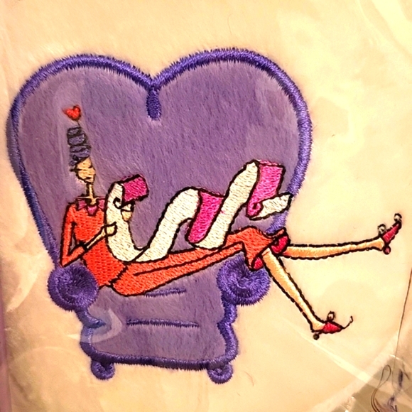 Spa Beauty Gift Set! Cozy Slippers, Sleep Mask & Photo Album, White & Purple, M - Picture 7 of 15